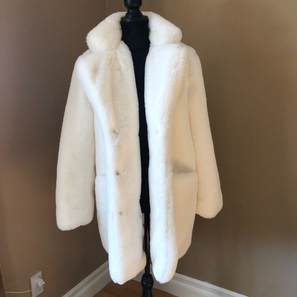 Faux fur mid length coat - Picture 2 of 9